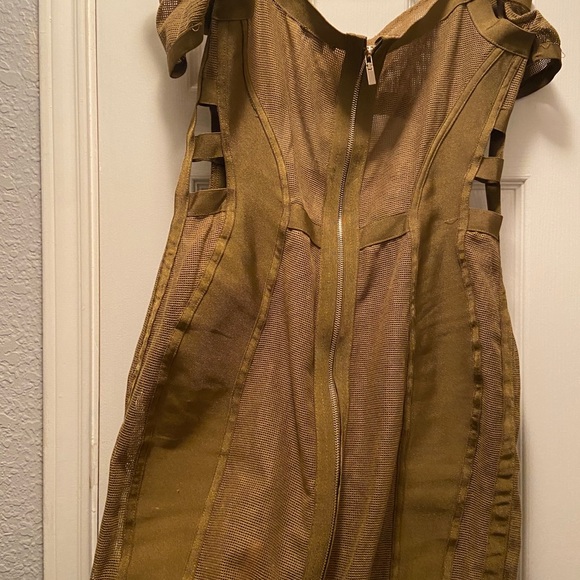 Mossy green dress - Picture 2 of 2